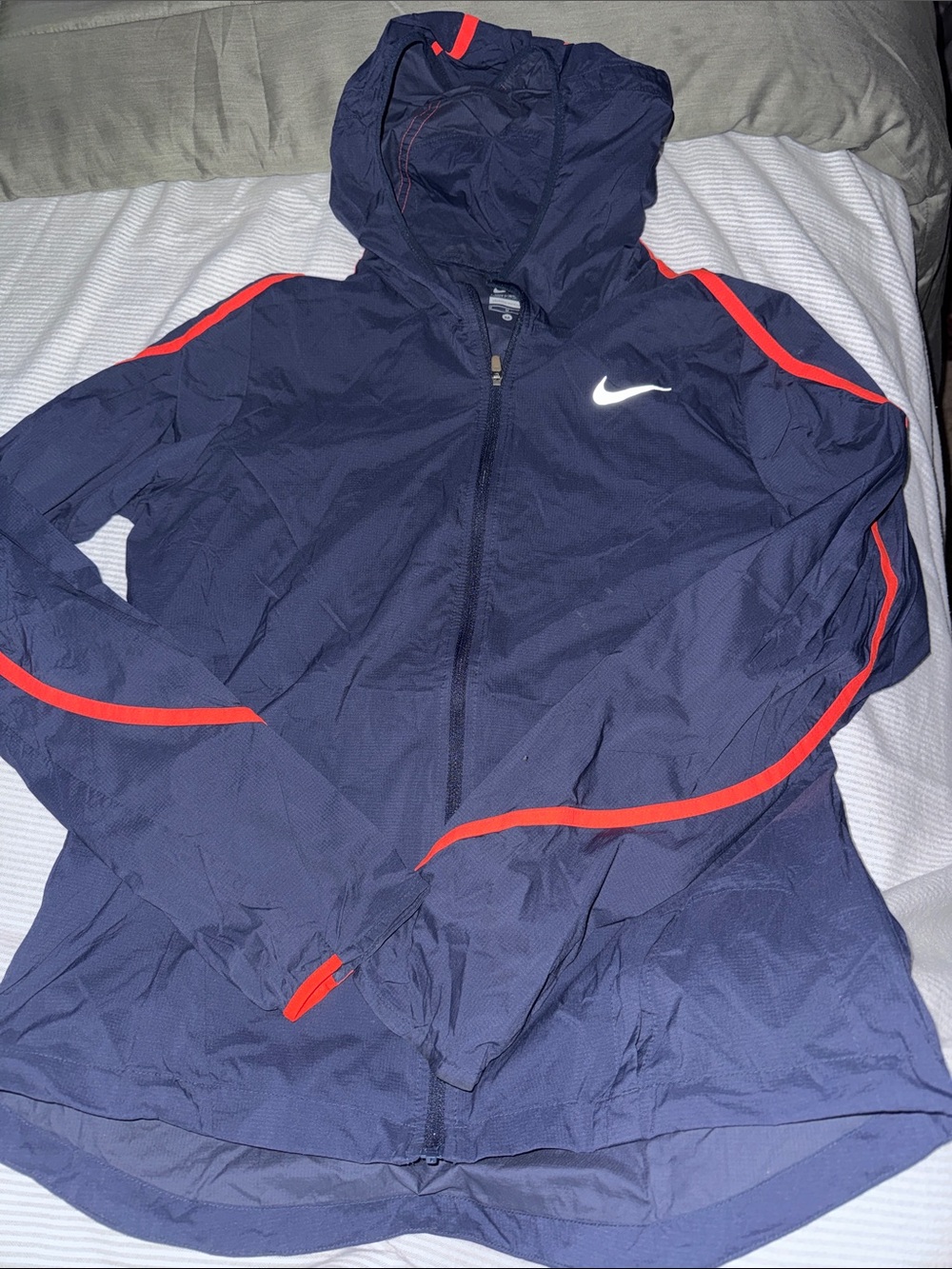 Nike Women's Navy Hooded Jacket with Red Piping lite weight windbreaker
